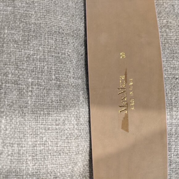 NWT Max Mara pink medium size leather belt - Picture 3 of 5